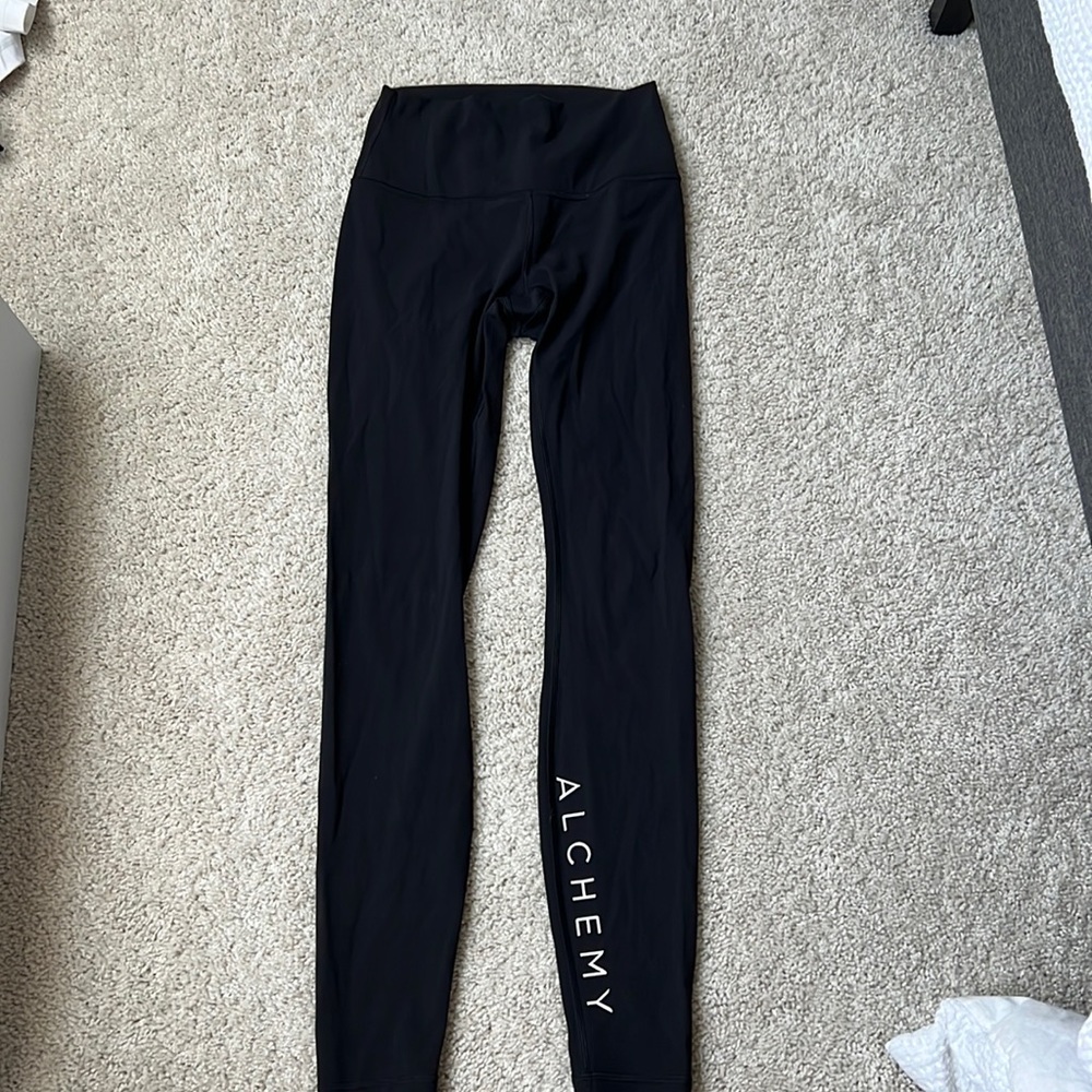 Lulu lemon - black size 4